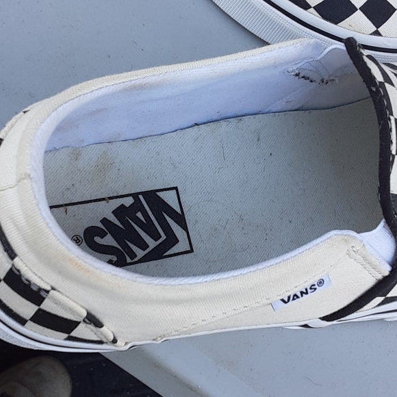 Shoes - Picture 4 of 6